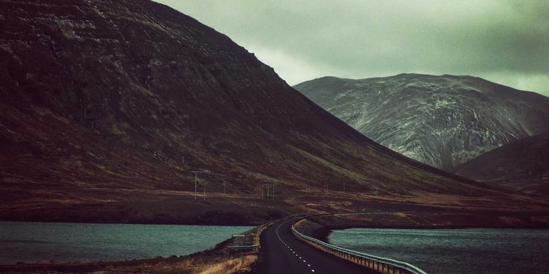 手机游戏与主机游戏深度评测：2024年游戏生态全解析